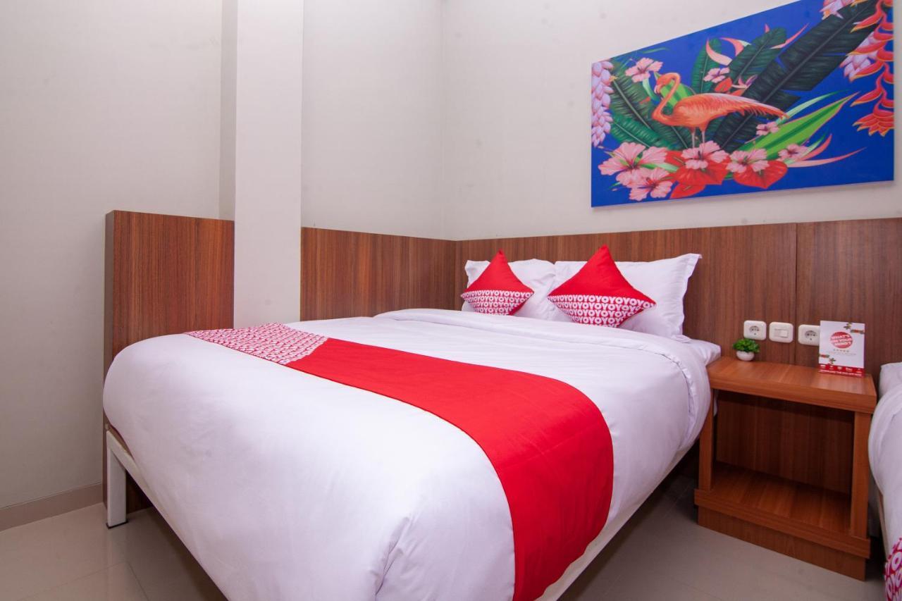 Oyo 2816 Privato Suite Kembaran Exterior foto