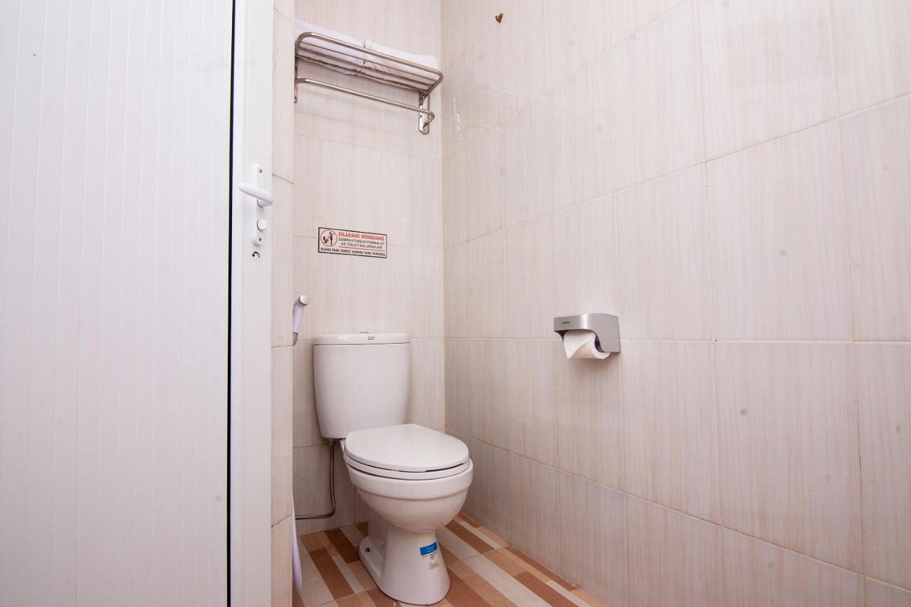 Oyo 2816 Privato Suite Kembaran Exterior foto